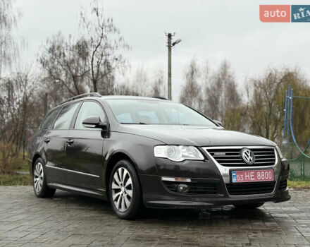 Коричневый Фольксваген Пассат, объемом двигателя 1.6 л и пробегом 277 тыс. км за 7350 $, фото 1 на Automoto.ua