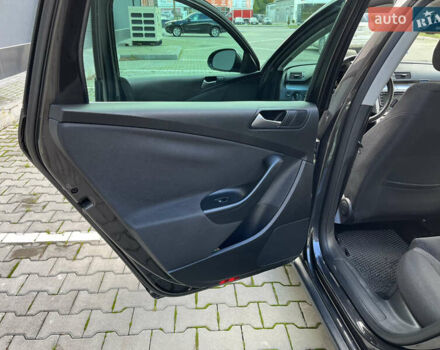 Коричневый Фольксваген Пассат, объемом двигателя 1.97 л и пробегом 302 тыс. км за 8500 $, фото 18 на Automoto.ua