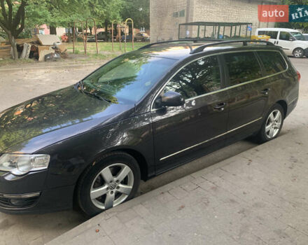 Коричневый Фольксваген Пассат, объемом двигателя 1.97 л и пробегом 298 тыс. км за 7000 $, фото 13 на Automoto.ua