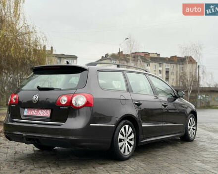 Коричневый Фольксваген Пассат, объемом двигателя 1.6 л и пробегом 277 тыс. км за 7350 $, фото 4 на Automoto.ua