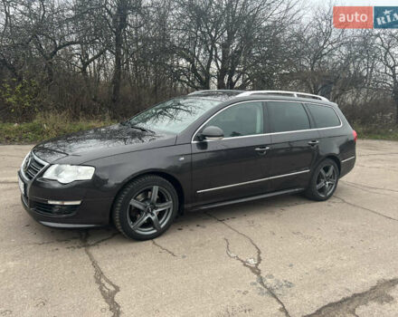 Коричневый Фольксваген Пассат, объемом двигателя 1.8 л и пробегом 229 тыс. км за 7200 $, фото 4 на Automoto.ua