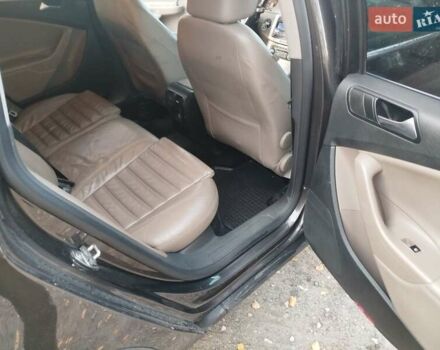 Коричневый Фольксваген Пассат, объемом двигателя 1.39 л и пробегом 273 тыс. км за 4800 $, фото 11 на Automoto.ua