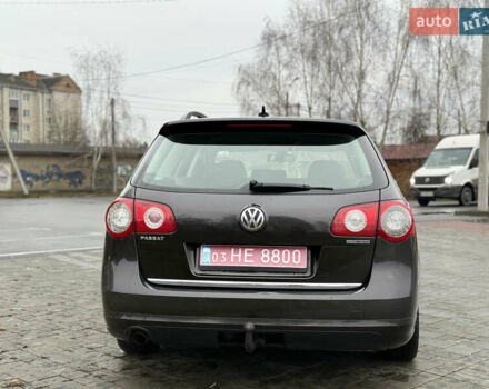 Коричневый Фольксваген Пассат, объемом двигателя 1.6 л и пробегом 277 тыс. км за 7350 $, фото 9 на Automoto.ua