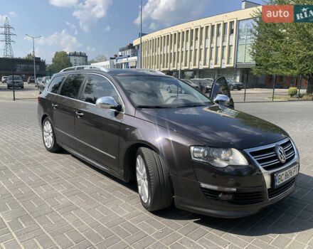 Коричневый Фольксваген Пассат, объемом двигателя 2 л и пробегом 260 тыс. км за 7999 $, фото 15 на Automoto.ua