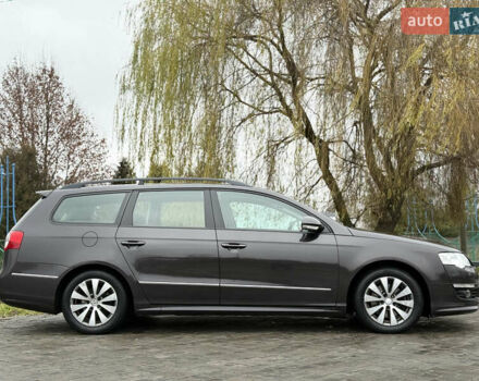 Коричневый Фольксваген Пассат, объемом двигателя 1.6 л и пробегом 277 тыс. км за 7350 $, фото 3 на Automoto.ua