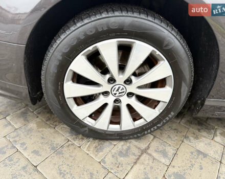 Коричневый Фольксваген Пассат, объемом двигателя 1.6 л и пробегом 277 тыс. км за 7350 $, фото 12 на Automoto.ua