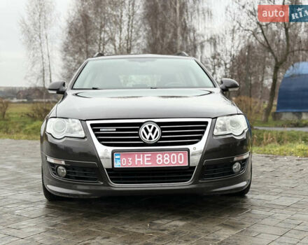 Коричневый Фольксваген Пассат, объемом двигателя 1.6 л и пробегом 277 тыс. км за 7350 $, фото 2 на Automoto.ua