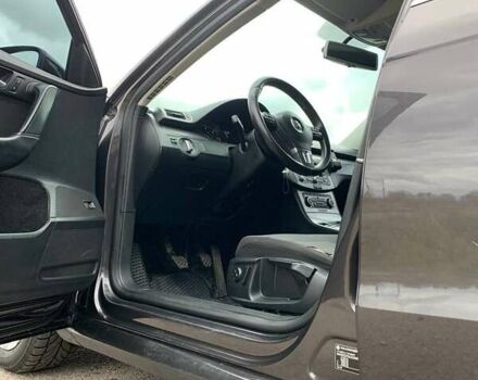 Коричневый Фольксваген Пассат, объемом двигателя 1.6 л и пробегом 259 тыс. км за 9500 $, фото 1 на Automoto.ua