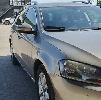 Коричневий Фольксваген Пассат, об'ємом двигуна 1.6 л та пробігом 242 тис. км за 10500 $, фото 5 на Automoto.ua