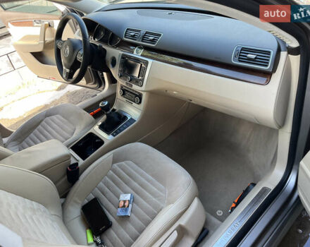 Коричневый Фольксваген Пассат, объемом двигателя 2 л и пробегом 330 тыс. км за 11000 $, фото 4 на Automoto.ua