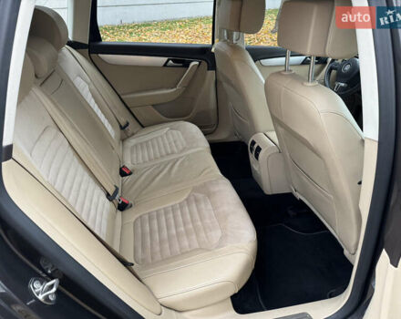 Коричневый Фольксваген Пассат, объемом двигателя 2 л и пробегом 290 тыс. км за 10500 $, фото 9 на Automoto.ua