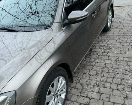 Коричневый Фольксваген Пассат, объемом двигателя 1.97 л и пробегом 297 тыс. км за 10400 $, фото 4 на Automoto.ua