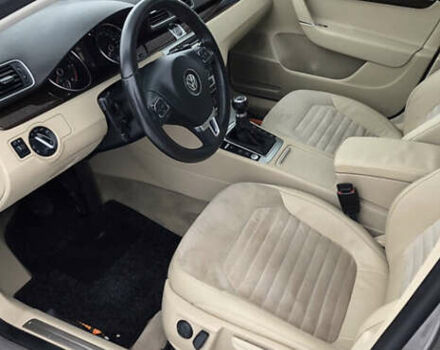 Коричневый Фольксваген Пассат, объемом двигателя 2 л и пробегом 330 тыс. км за 11000 $, фото 1 на Automoto.ua