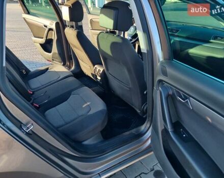 Коричневый Фольксваген Пассат, объемом двигателя 1.8 л и пробегом 251 тыс. км за 9200 $, фото 12 на Automoto.ua