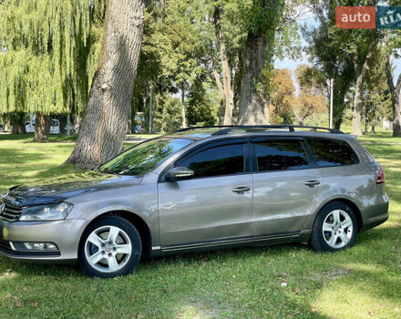 Коричневий Фольксваген Пассат, об'ємом двигуна 1.6 л та пробігом 268 тис. км за 7999 $, фото 12 на Automoto.ua