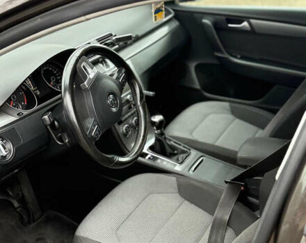 Коричневий Фольксваген Пассат, об'ємом двигуна 1.6 л та пробігом 284 тис. км за 9300 $, фото 9 на Automoto.ua