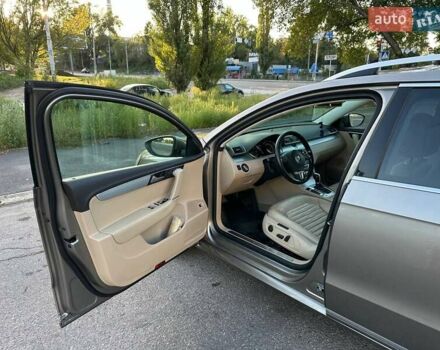 Коричневый Фольксваген Пассат, объемом двигателя 1.97 л и пробегом 256 тыс. км за 12850 $, фото 13 на Automoto.ua