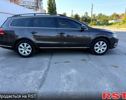 Коричневий Фольксваген Пассат, об'ємом двигуна 1.6 л та пробігом 250 тис. км за 8500 $, фото 2 на Automoto.ua