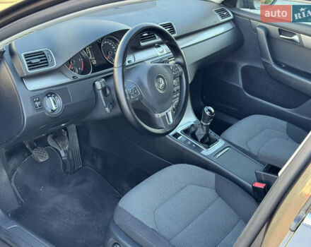 Коричневий Фольксваген Пассат, об'ємом двигуна 1.97 л та пробігом 239 тис. км за 12800 $, фото 14 на Automoto.ua