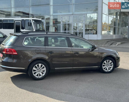 Коричневый Фольксваген Пассат, объемом двигателя 1.97 л и пробегом 238 тыс. км за 12800 $, фото 8 на Automoto.ua