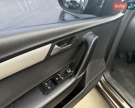 Коричневый Фольксваген Пассат, объемом двигателя 1.6 л и пробегом 250 тыс. км за 9999 $, фото 17 на Automoto.ua