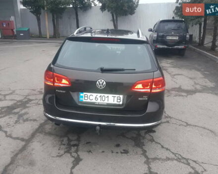 Коричневий Фольксваген Пассат, об'ємом двигуна 1.6 л та пробігом 330 тис. км за 8800 $, фото 4 на Automoto.ua