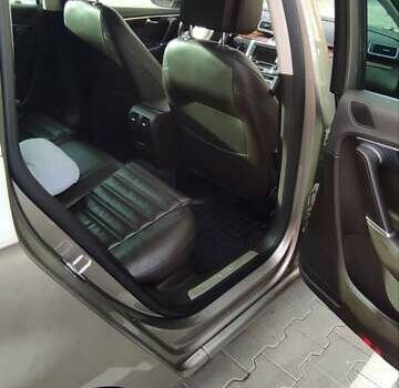 Коричневый Фольксваген Пассат, объемом двигателя 2 л и пробегом 228 тыс. км за 13500 $, фото 4 на Automoto.ua