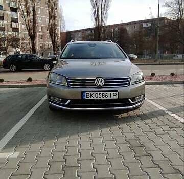 Коричневый Фольксваген Пассат, объемом двигателя 2 л и пробегом 228 тыс. км за 13500 $, фото 7 на Automoto.ua