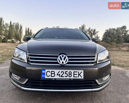 Коричневый Фольксваген Пассат, объемом двигателя 1.97 л и пробегом 310 тыс. км за 10999 $, фото 4 на Automoto.ua