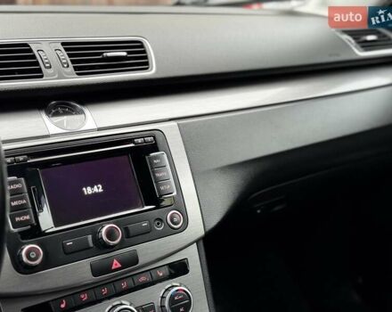 Коричневий Фольксваген Пассат, об'ємом двигуна 2 л та пробігом 267 тис. км за 10999 $, фото 75 на Automoto.ua