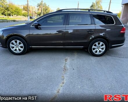 Коричневий Фольксваген Пассат, об'ємом двигуна 1.6 л та пробігом 250 тис. км за 8500 $, фото 3 на Automoto.ua