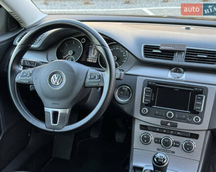 Коричневий Фольксваген Пассат, об'ємом двигуна 1.97 л та пробігом 239 тис. км за 12800 $, фото 31 на Automoto.ua