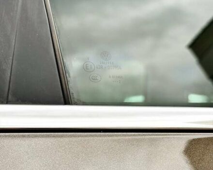 Коричневий Фольксваген Пассат, об'ємом двигуна 2 л та пробігом 267 тис. км за 10999 $, фото 28 на Automoto.ua