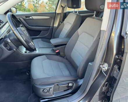 Коричневий Фольксваген Пассат, об'ємом двигуна 1.97 л та пробігом 239 тис. км за 12800 $, фото 16 на Automoto.ua