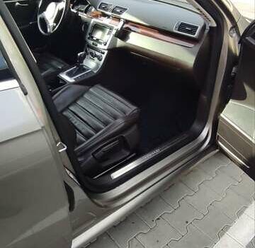 Коричневый Фольксваген Пассат, объемом двигателя 2 л и пробегом 228 тыс. км за 13500 $, фото 5 на Automoto.ua