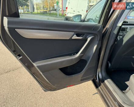 Коричневый Фольксваген Пассат, объемом двигателя 1.97 л и пробегом 238 тыс. км за 12800 $, фото 20 на Automoto.ua