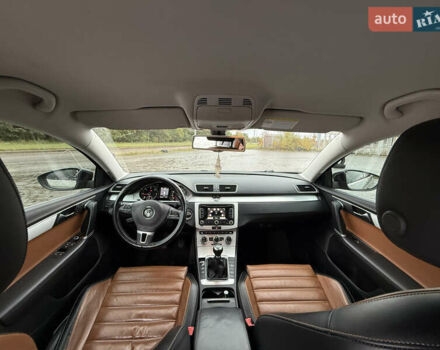 Коричневый Фольксваген Пассат, объемом двигателя 1.6 л и пробегом 285 тыс. км за 10200 $, фото 17 на Automoto.ua