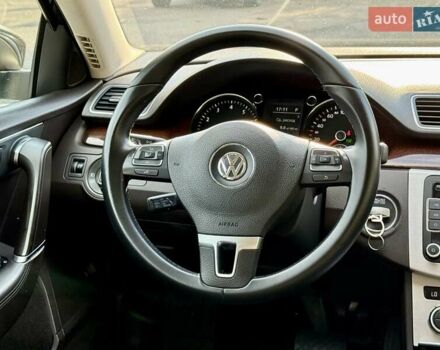 Коричневый Фольксваген Пассат, объемом двигателя 1.8 л и пробегом 165 тыс. км за 10500 $, фото 14 на Automoto.ua