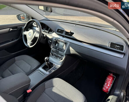 Коричневый Фольксваген Пассат, объемом двигателя 1.97 л и пробегом 238 тыс. км за 12800 $, фото 31 на Automoto.ua