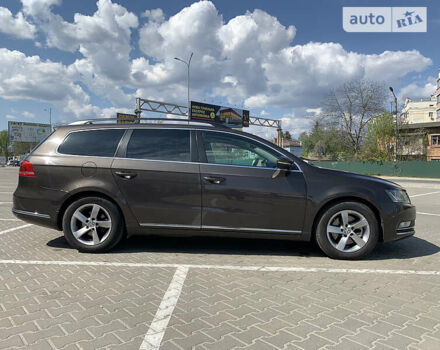 Коричневий Фольксваген Пассат, об'ємом двигуна 2 л та пробігом 265 тис. км за 9499 $, фото 23 на Automoto.ua