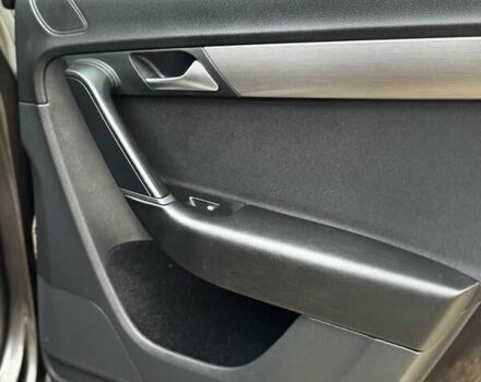 Коричневий Фольксваген Пассат, об'ємом двигуна 2 л та пробігом 267 тис. км за 10999 $, фото 82 на Automoto.ua