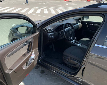 Коричневий Фольксваген Пассат, об'ємом двигуна 2 л та пробігом 265 тис. км за 9499 $, фото 19 на Automoto.ua