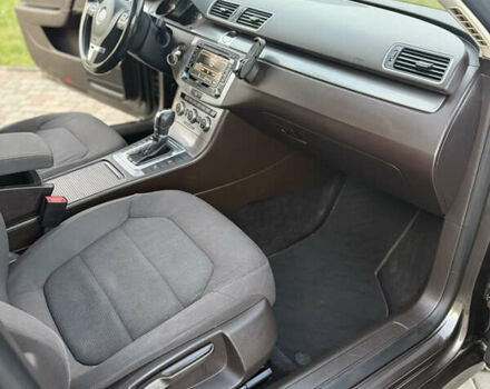 Коричневый Фольксваген Пассат, объемом двигателя 1.97 л и пробегом 336 тыс. км за 11700 $, фото 14 на Automoto.ua