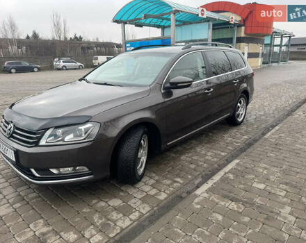 Коричневый Фольксваген Пассат, объемом двигателя 2 л и пробегом 325 тыс. км за 10500 $, фото 6 на Automoto.ua