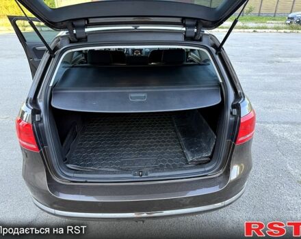 Коричневий Фольксваген Пассат, об'ємом двигуна 1.6 л та пробігом 250 тис. км за 8500 $, фото 8 на Automoto.ua