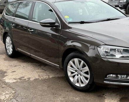 Коричневий Фольксваген Пассат, об'ємом двигуна 1.6 л та пробігом 284 тис. км за 9300 $, фото 3 на Automoto.ua