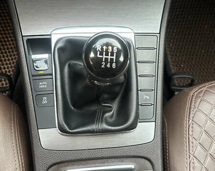 Коричневый Фольксваген Пассат, объемом двигателя 1.6 л и пробегом 285 тыс. км за 8200 $, фото 21 на Automoto.ua