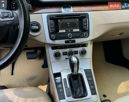 Коричневый Фольксваген Пассат, объемом двигателя 2 л и пробегом 244 тыс. км за 11800 $, фото 19 на Automoto.ua