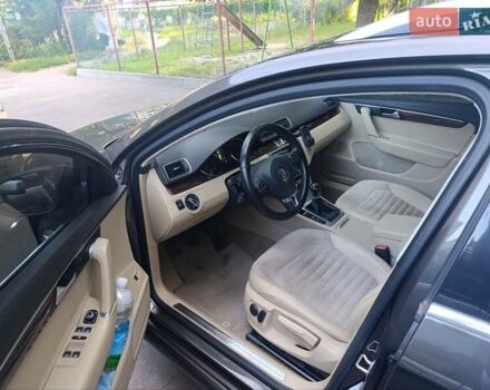 Коричневый Фольксваген Пассат, объемом двигателя 2 л и пробегом 290 тыс. км за 12000 $, фото 1 на Automoto.ua