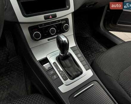 Коричневый Фольксваген Пассат, объемом двигателя 1.97 л и пробегом 204 тыс. км за 13800 $, фото 13 на Automoto.ua